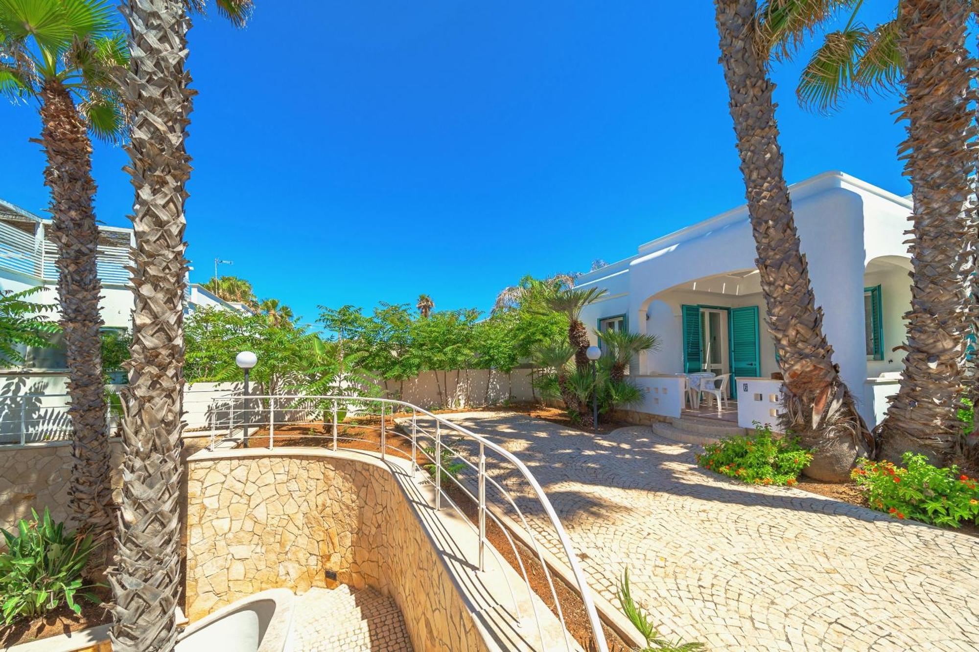 Residence Oasi Sul Mare Torre Suda Zewnętrze zdjęcie