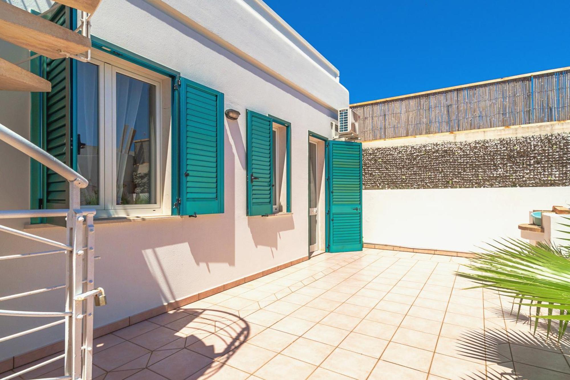 Residence Oasi Sul Mare Torre Suda Zewnętrze zdjęcie